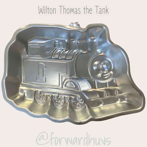Wilton Cake Pan - Model 2105-1349 - Preowned - Picture 5 of 7